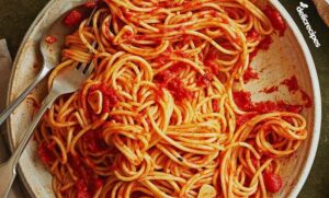 Spaghetti all'Arrabbiata (Spicy Spaghetti) Recipe